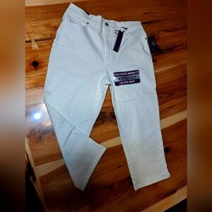 Gloria Vanderbilt Amanda Capri